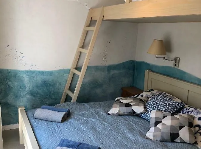 Isidora בית הארחה 3*