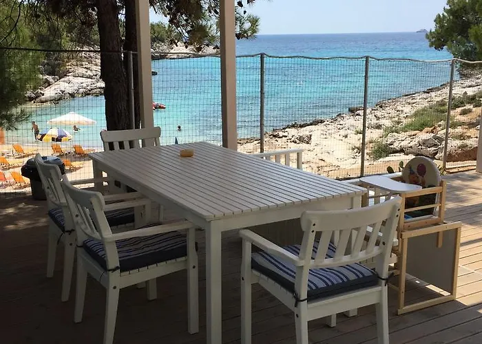 ゲストハウス Isidora